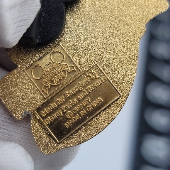 Disney Cinderella Pin 2005 Official Pin Trading #653 - Picture 8 of 8